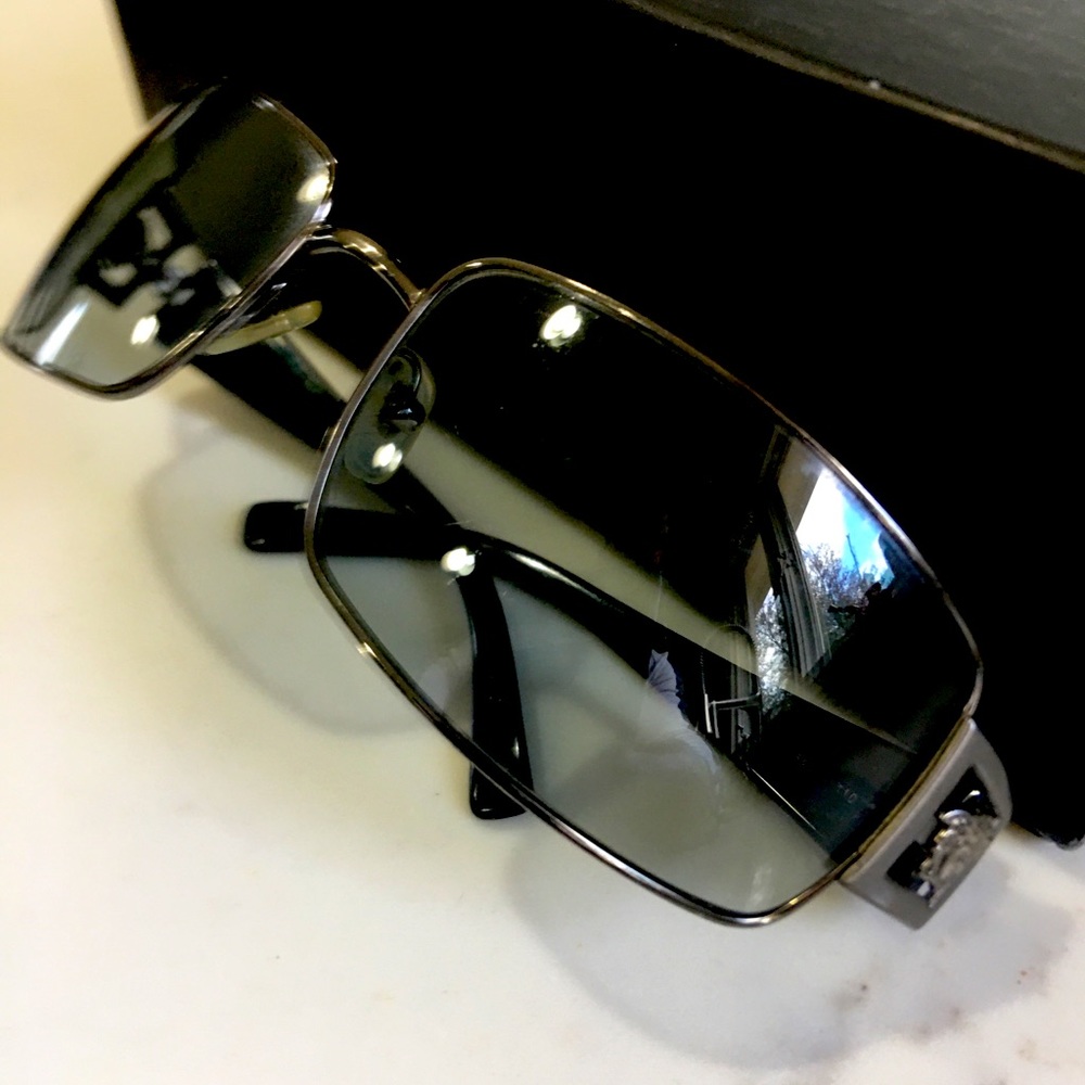 Versace sunglasses great condition great look authentic